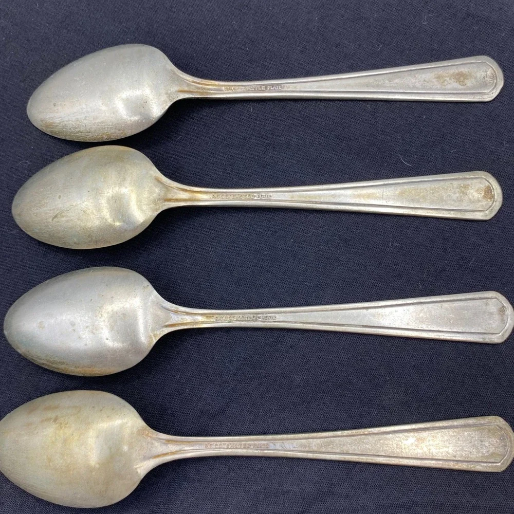 Vintage R.C. Co. Teaspoons Silver Castle Plate Set of 4 (6